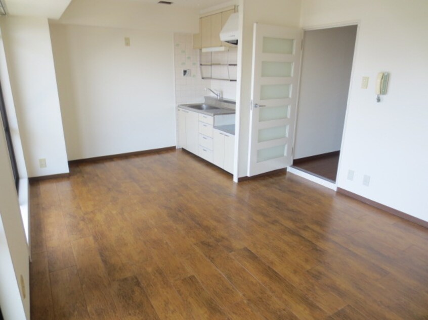 居室 エスタ西宮