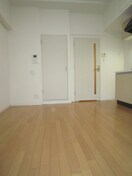 居室 レジディア谷町