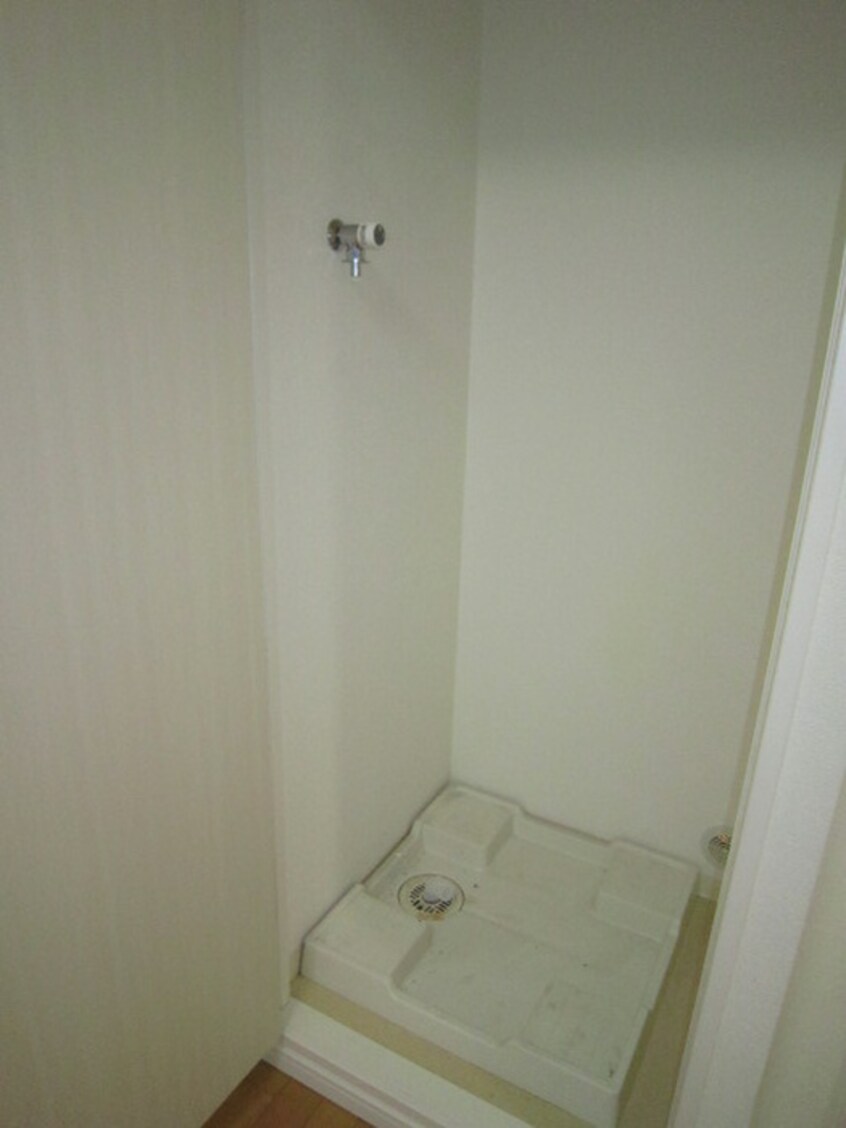 洗濯機置場 レジディア谷町