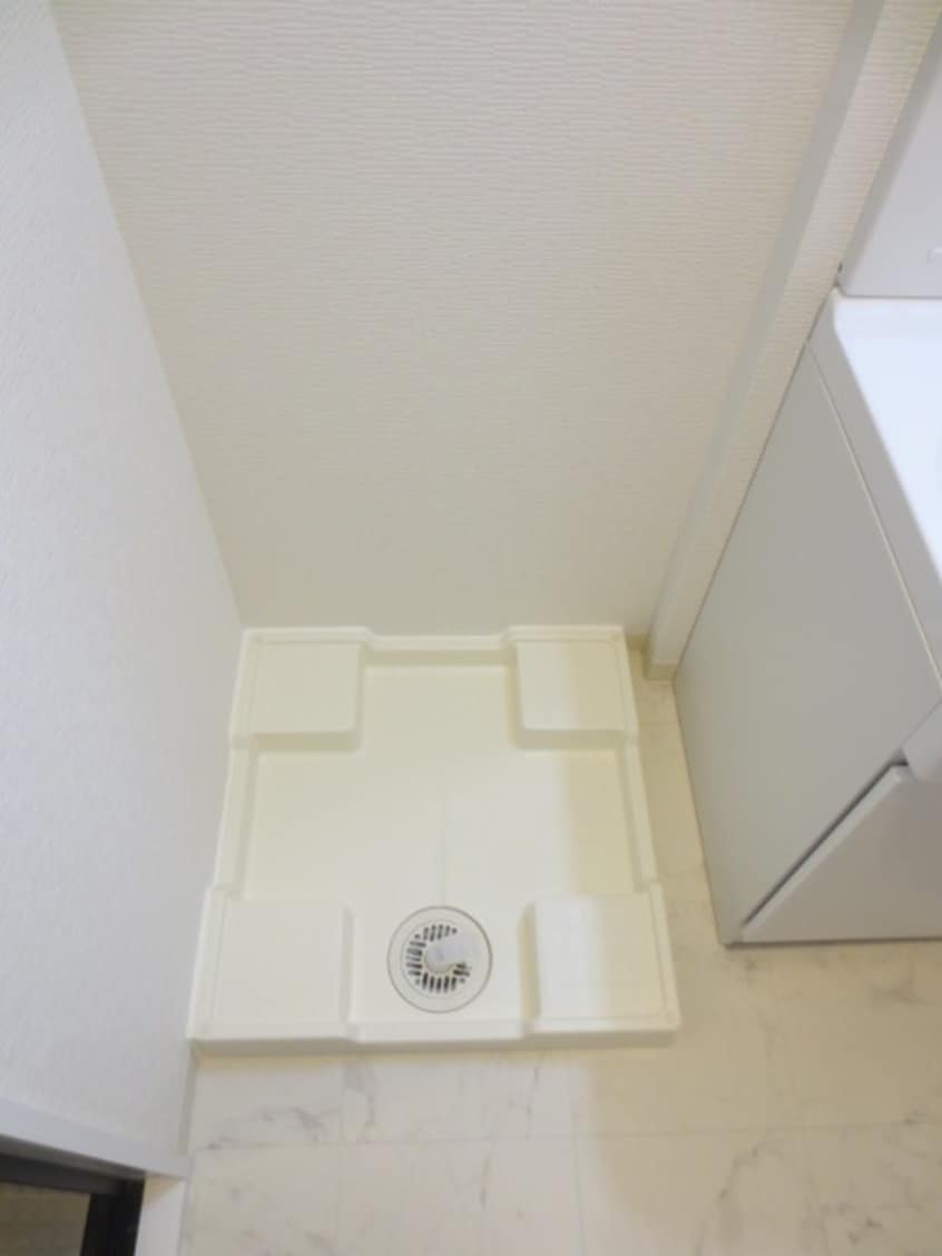 洗濯機置場 Ｒｕｌｉｅｆ真法院