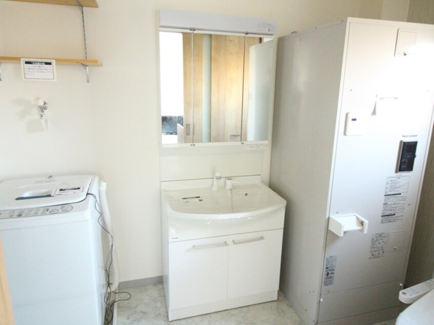 洗面 NM Vingt-cinq