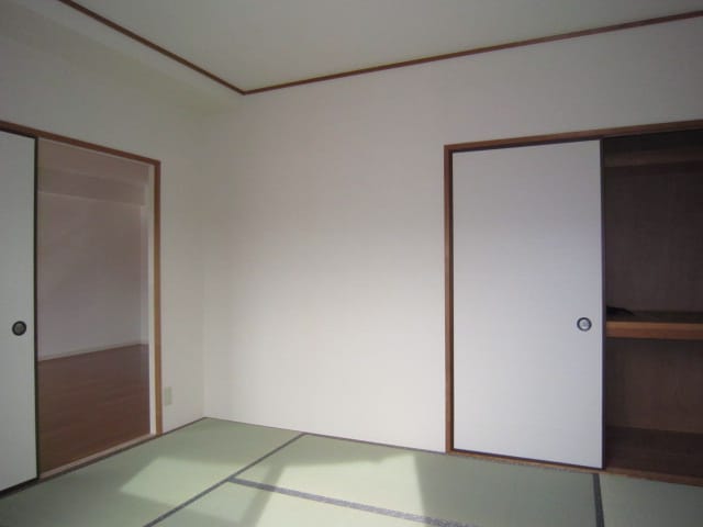 居室 サンライズ春日丘