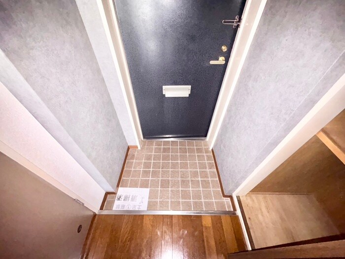 玄関 ウエストビラITO