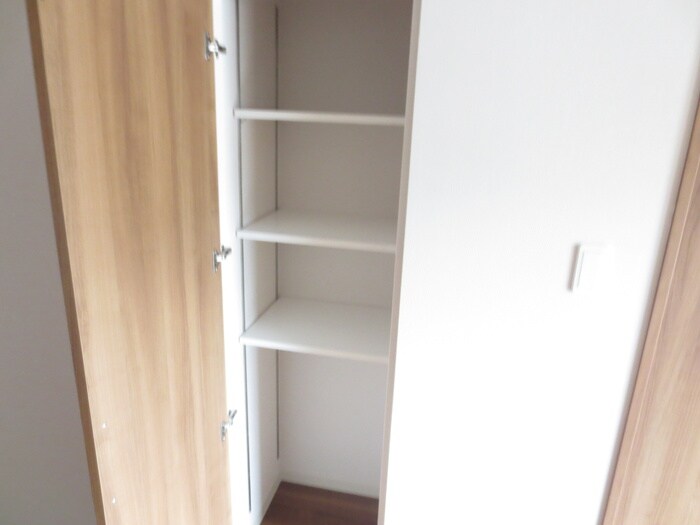 収納 リアライズ新甲陽１