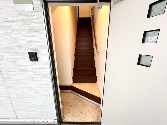 玄関 ブレ－ブエムズ