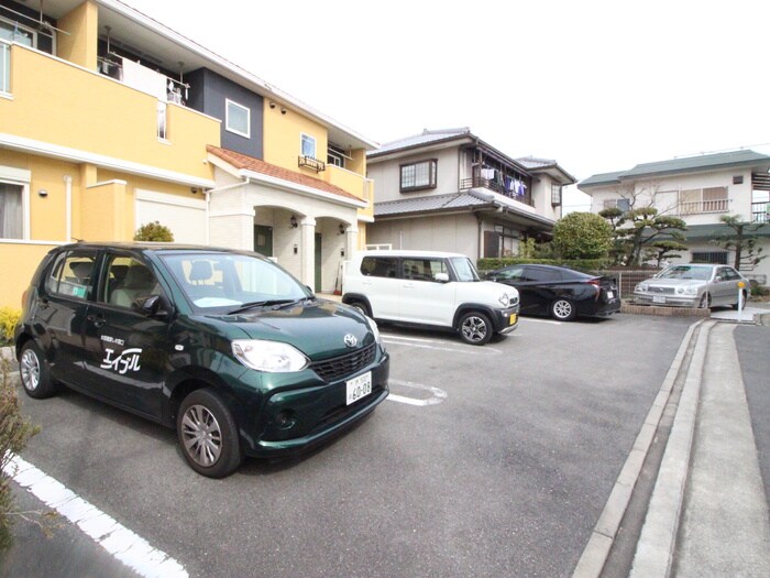 駐車場 ロジェ