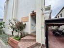 エントランス部分 カーサもんど
