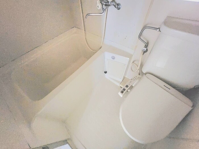 バス／シャワールーム等 アンヘル