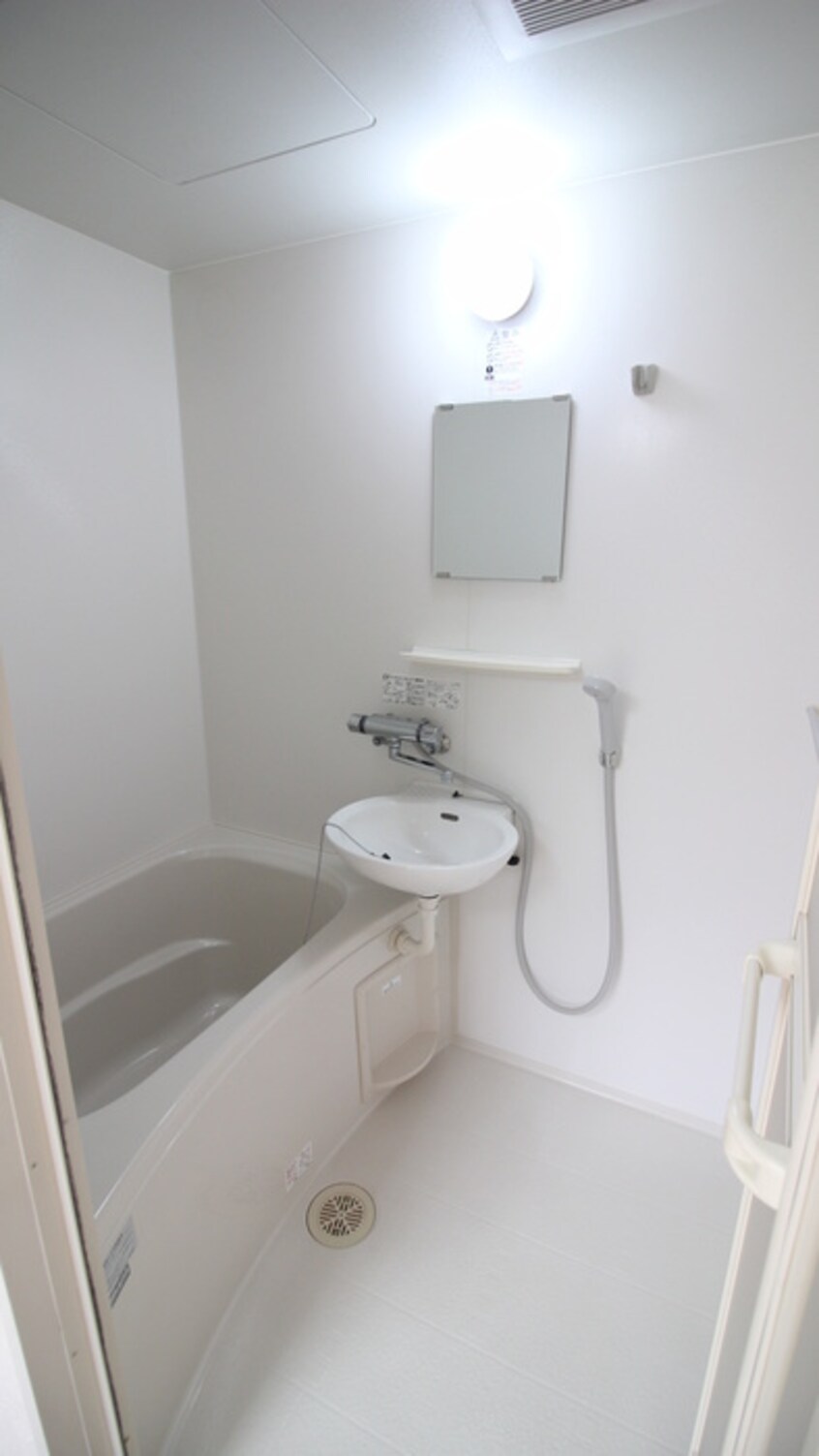 バス／シャワールーム等 シャンティ－三矢No.２