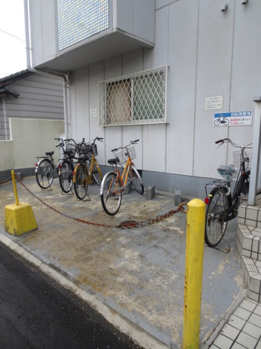 駐輪場 コスモハイム