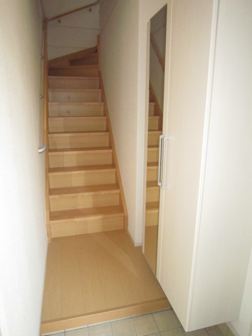 玄関 ヴィラノール加島Ⅱ