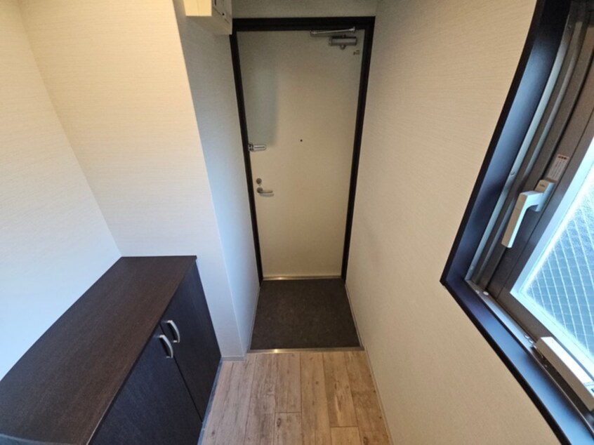 玄関 アム－ルみのりⅤ