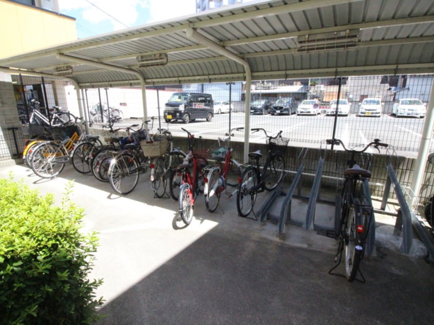 駐輪場 モンサント旭町