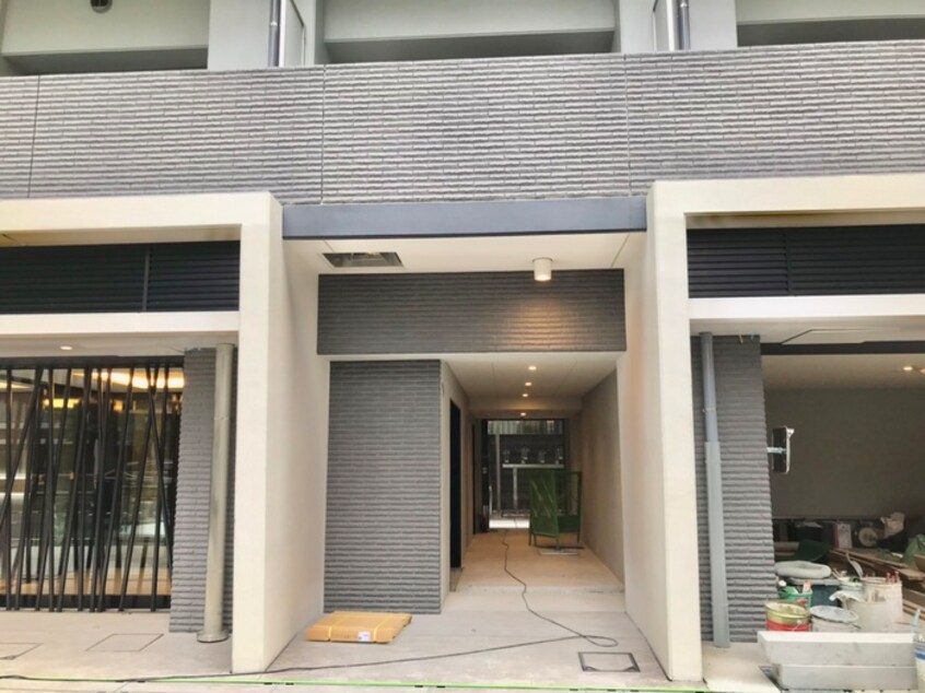 エントランス部分 コンフォリア・リヴ南森町Q