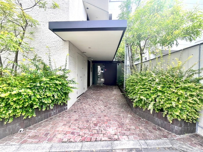 エントランス部分 ヴィレッタ苦楽園