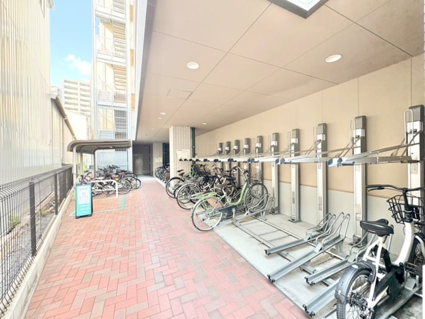駐輪場 グランロード立売堀