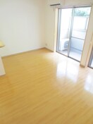 居室 コリ－ナ宇多野