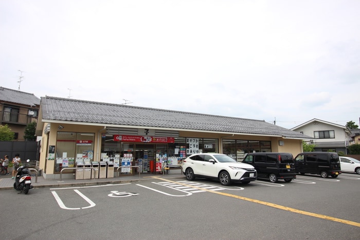 セブンイレブン(コンビニ)まで650m コリ－ナ宇多野