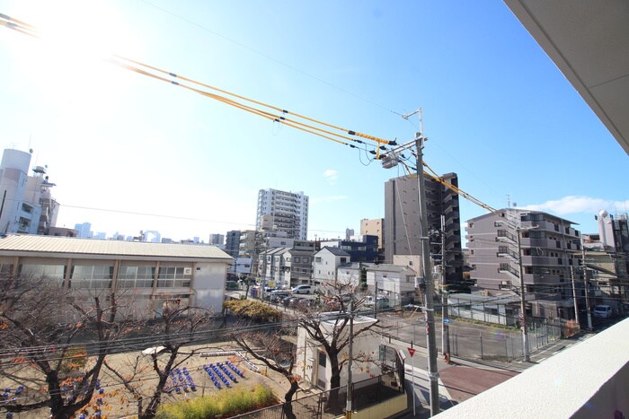 室内からの展望 ｴｽﾃﾑｺｰﾄ新大阪XIVｱｲｼｰ(1104)