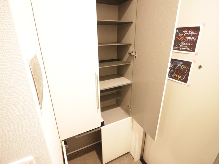 靴箱 D-room 五反田