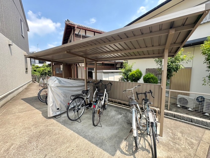 駐輪場 コスモパレスⅡ