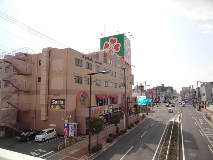 ライフ　新森店(スーパー)まで300m グリ－ンリ－フ新森