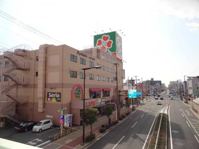 ライフ　新森店(スーパー)まで300m グリ－ンリ－フ新森