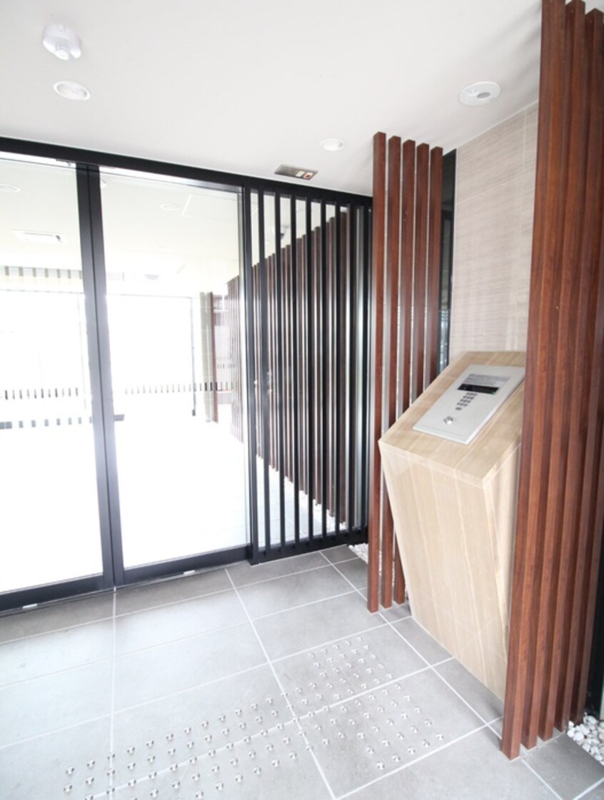 エントランス部分 プレサンス京都鴨川(507)