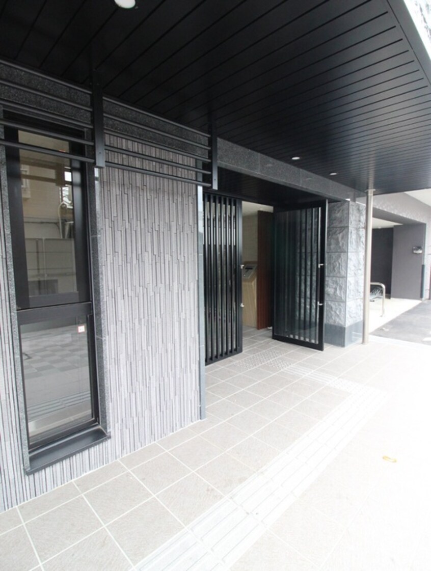 エントランス部分 プレサンス京都鴨川(507)