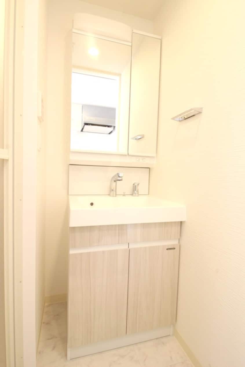 洗面 ｴｽﾃﾑｺｰﾄ新大阪XIVｱｲｼｰ(306)