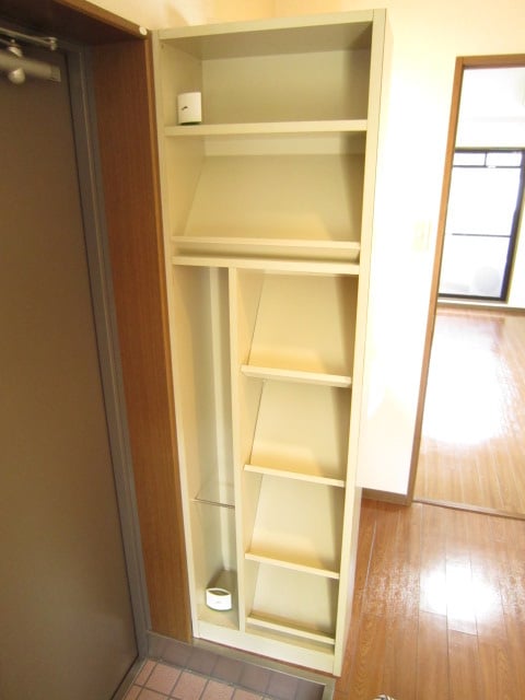 靴箱 レ．ゼフィ－ル