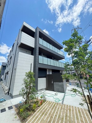 ＮＭＫアイオイＲＥＳＩＤＥＮＣＥ