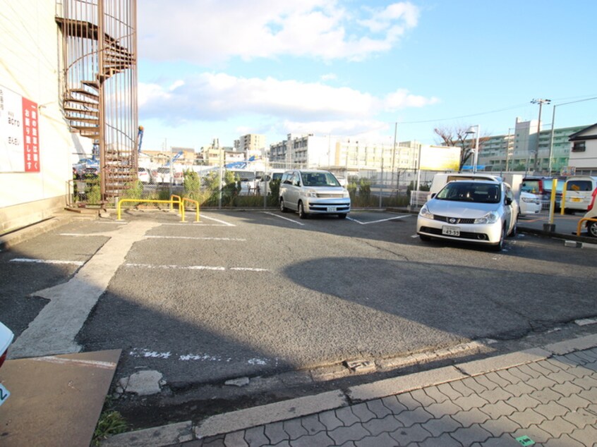 駐車場 山野ハイツ