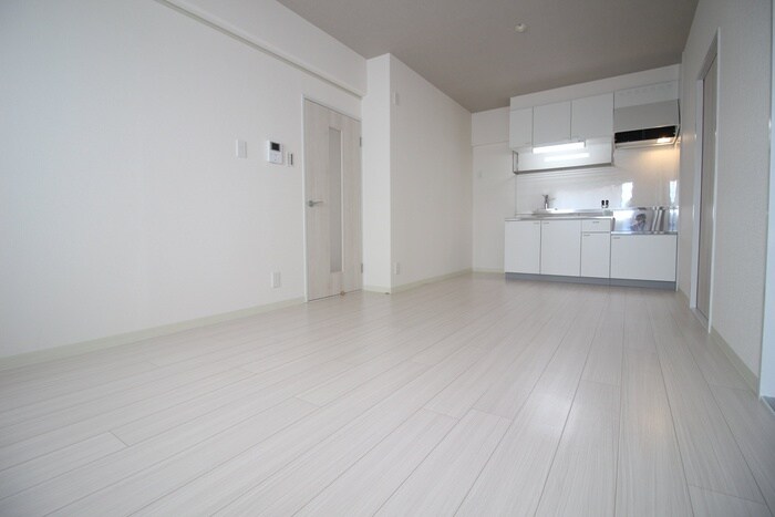 居室 ルルーディ古川