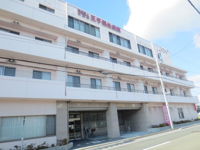 回生病院(病院)まで400m ラ・ヴィクレールⅠ