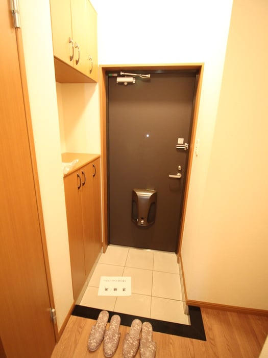 玄関 フォンテ－ヌ美原