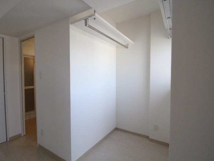 収納 クローバーメゾン江坂公園