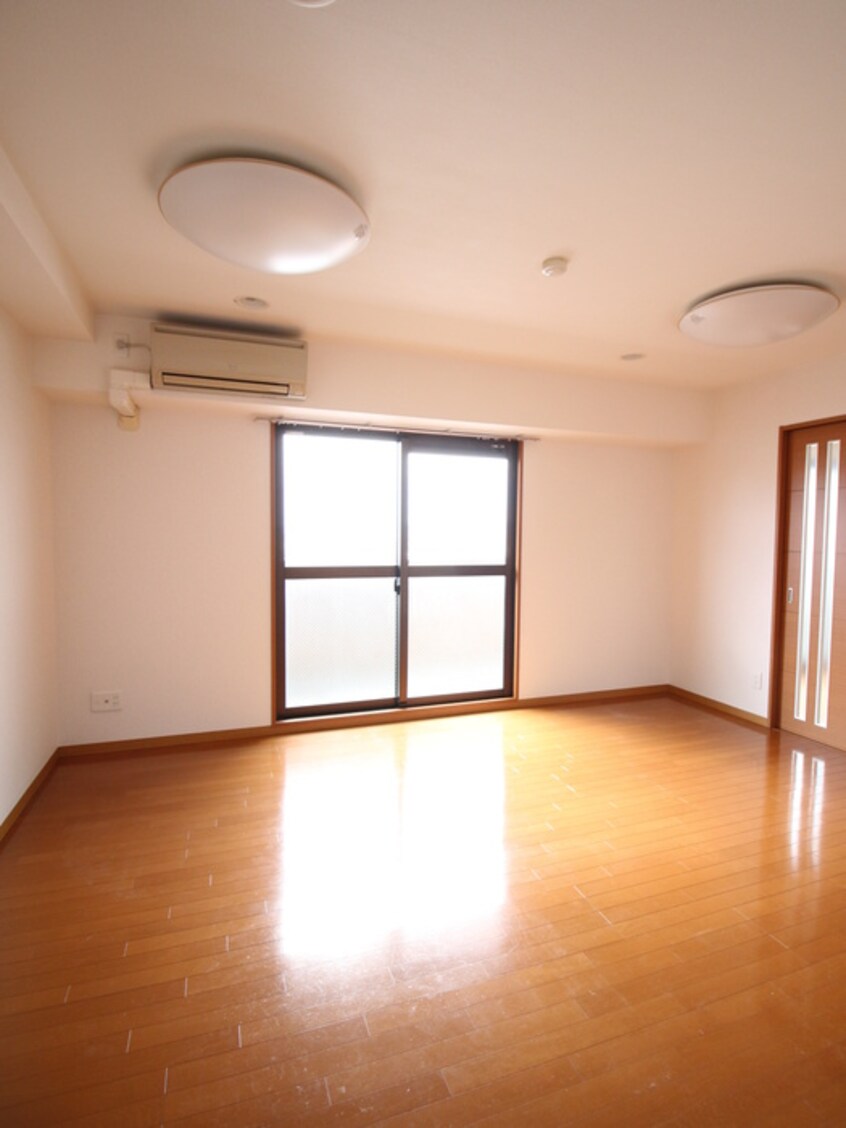 居室 ラシ－ヌ御崎