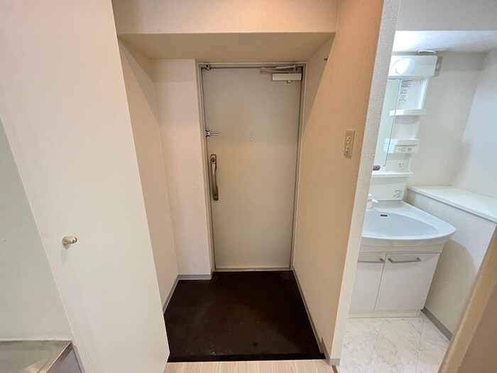 玄関 ラフィネ豊中南