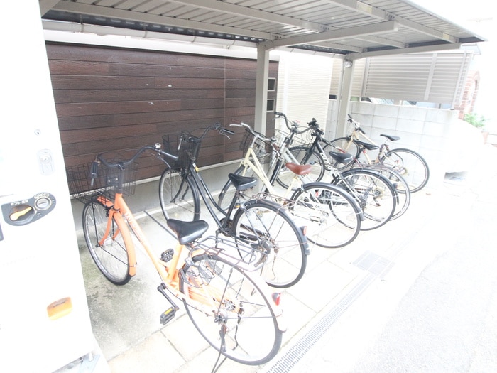 駐輪場 Ｆ　ｍａｉｓｏｎ　ＣＡＬＭ