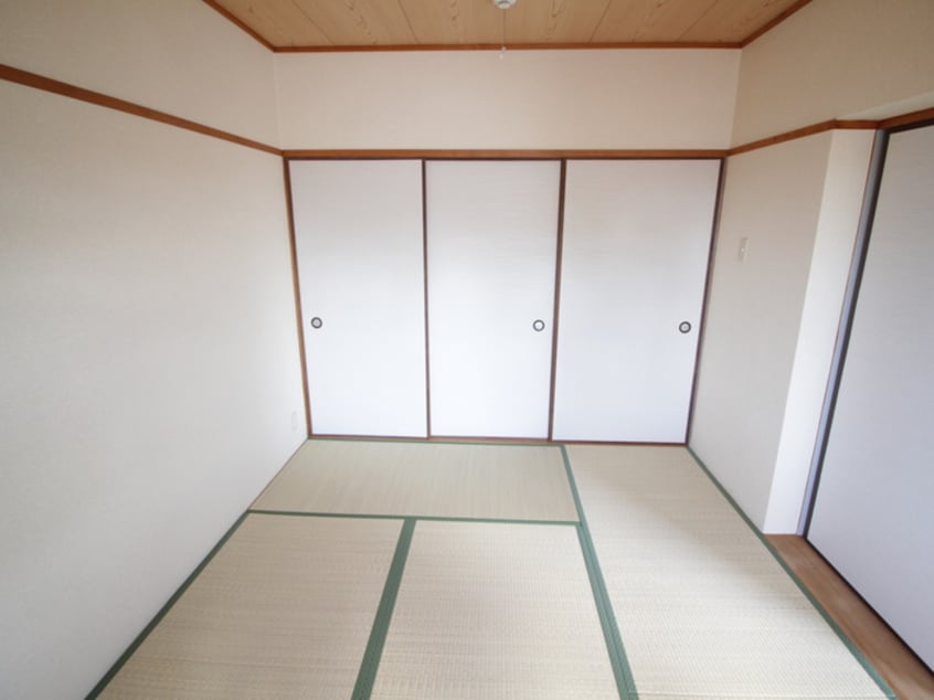 居室 永和不動産　熊野町ハイツ