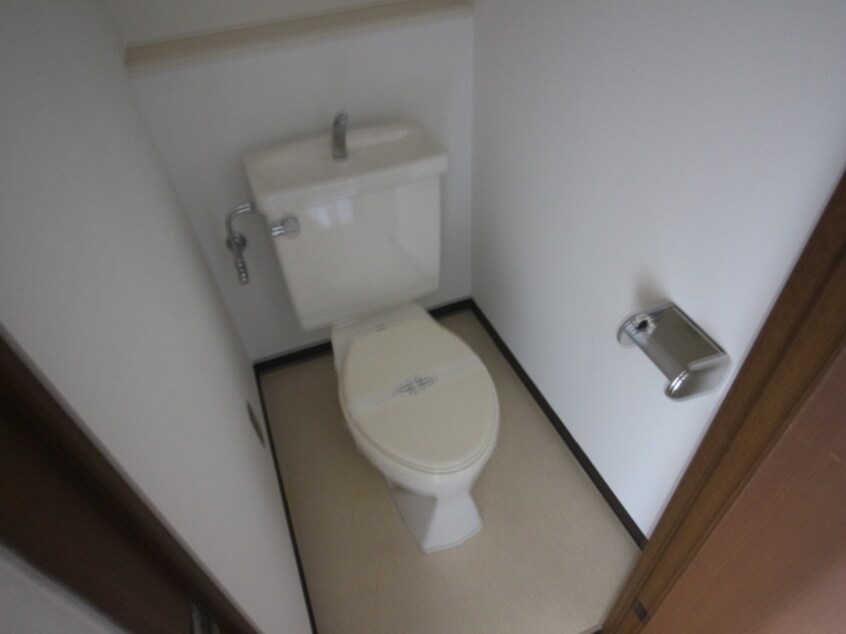 トイレ ロマネスク姫島（201）