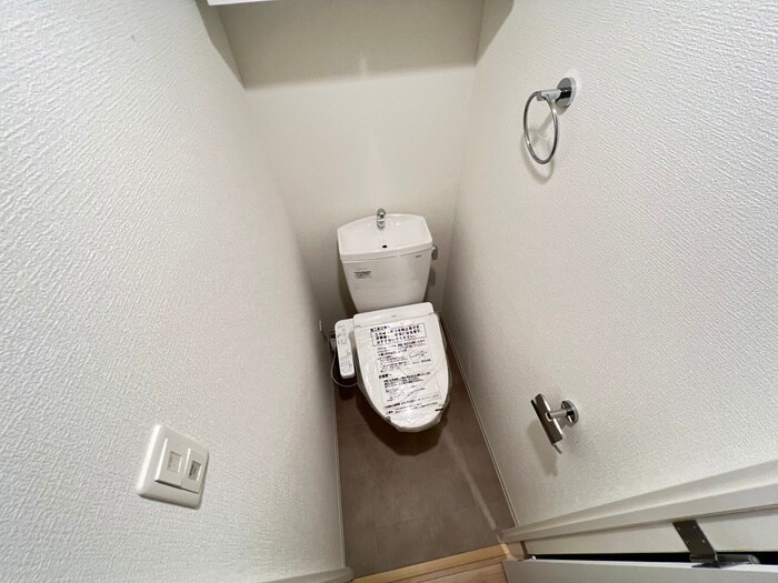 トイレ セレニテ神戸ミラクノール