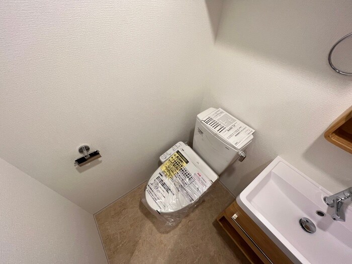 トイレ セレニテ神戸ミラクノール