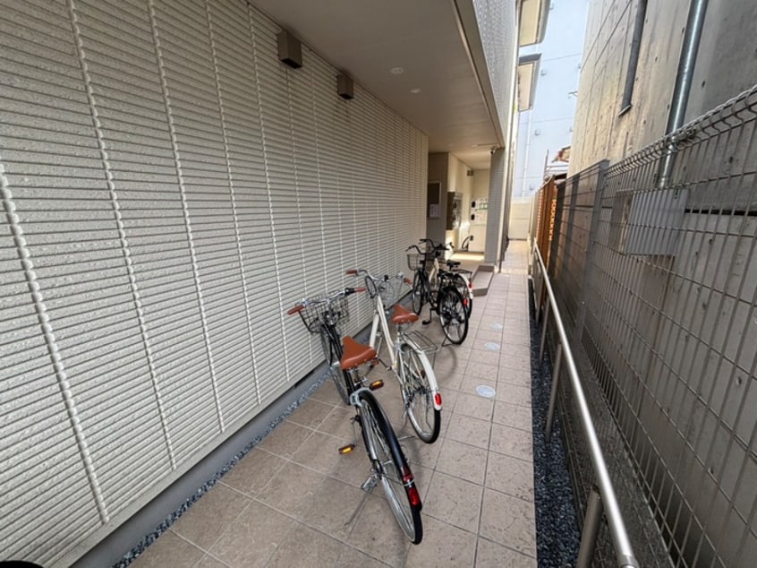 駐輪場 へーベルラボ京大前