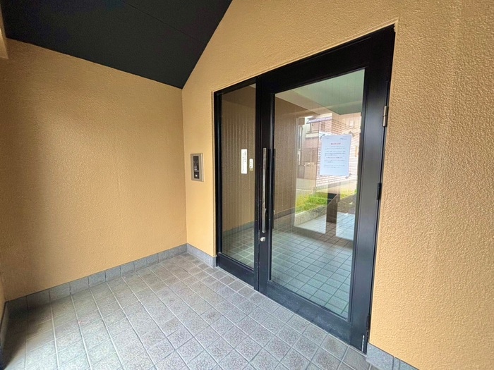 エントランス部分 Ｅ・Ｔｏｎｅハイツ