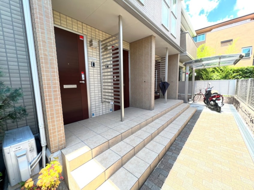 エントランス部分 スペチアーレ