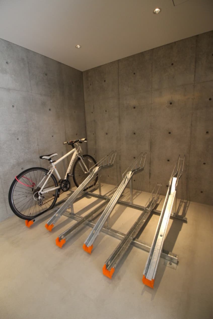 駐輪場 ｂ．ＵＥＭＡＣＨＩＤＡＩ