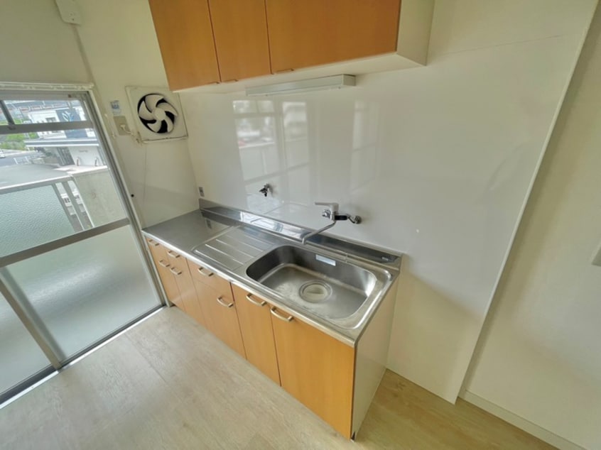 キッチン りばぁさいど多聞