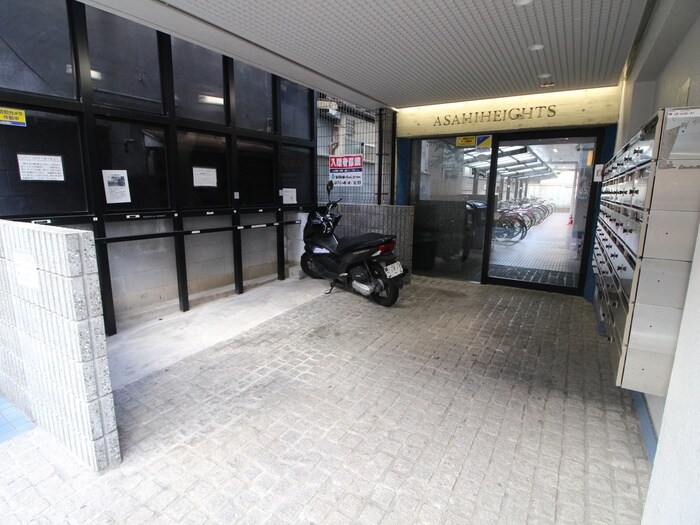 エントランス部分 アサヒハイツ